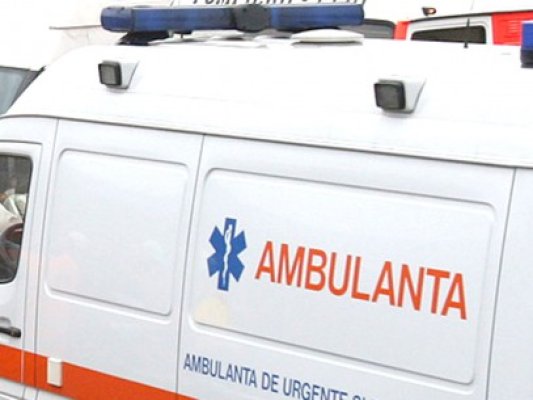 Fetiţă de 7 ani, spulberată de un autoturism, pe Cişmelei